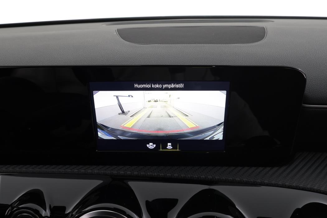 MERCEDES-BENZ A 2019