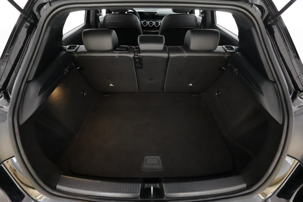 MERCEDES-BENZ A 2019