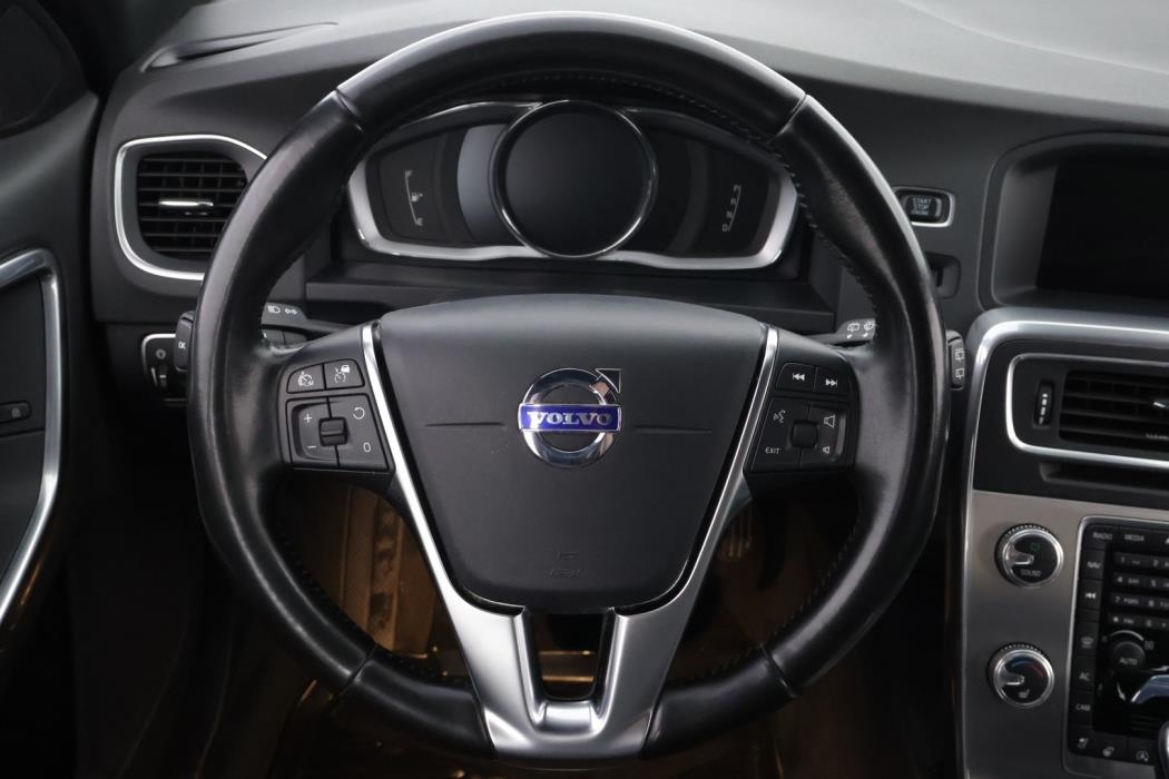 VOLVO V60 Cross Country 2018