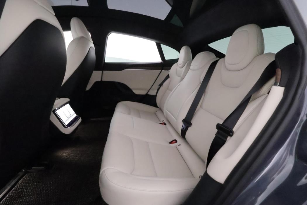 TESLA MODEL S 2023