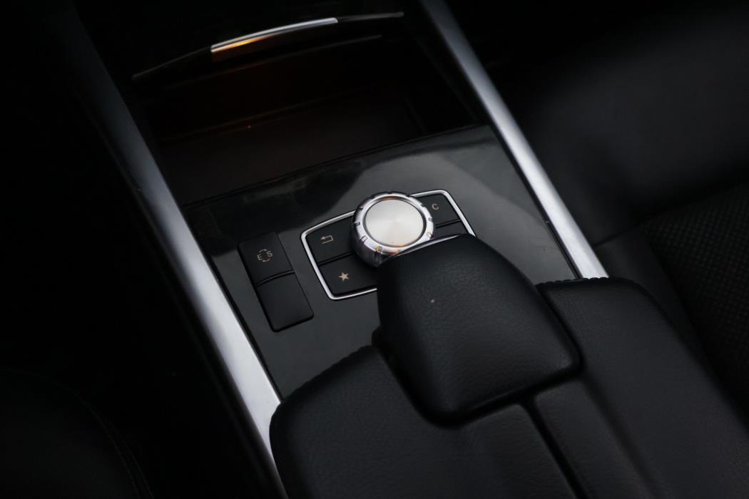 MERCEDES-BENZ E 2014