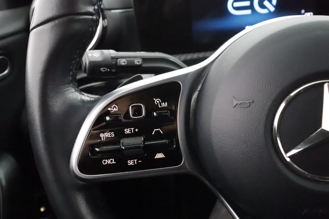 MERCEDES-BENZ A 2021