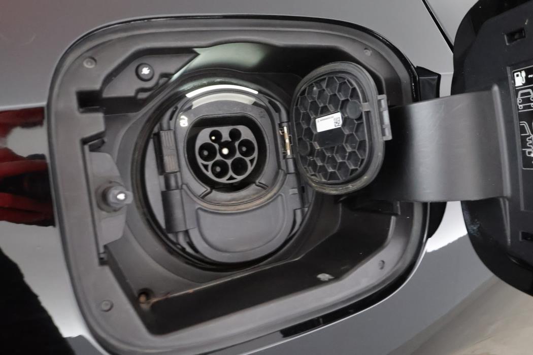 MERCEDES-BENZ A 2021