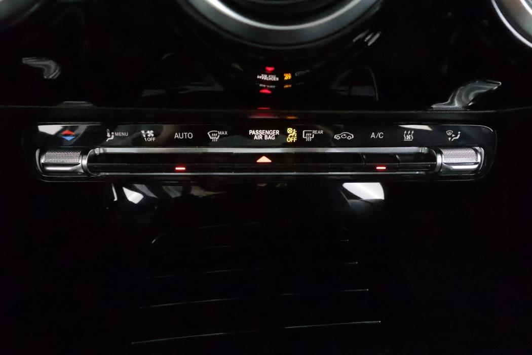 MERCEDES-BENZ A 2021