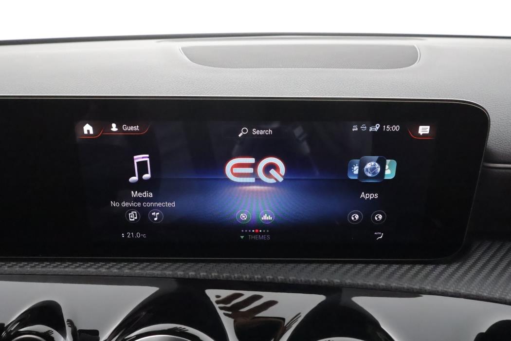 MERCEDES-BENZ A 2021