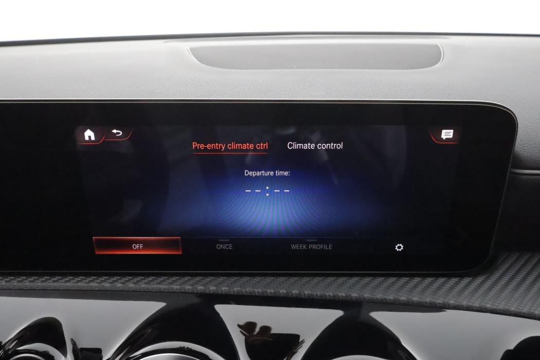 MERCEDES-BENZ A 2021