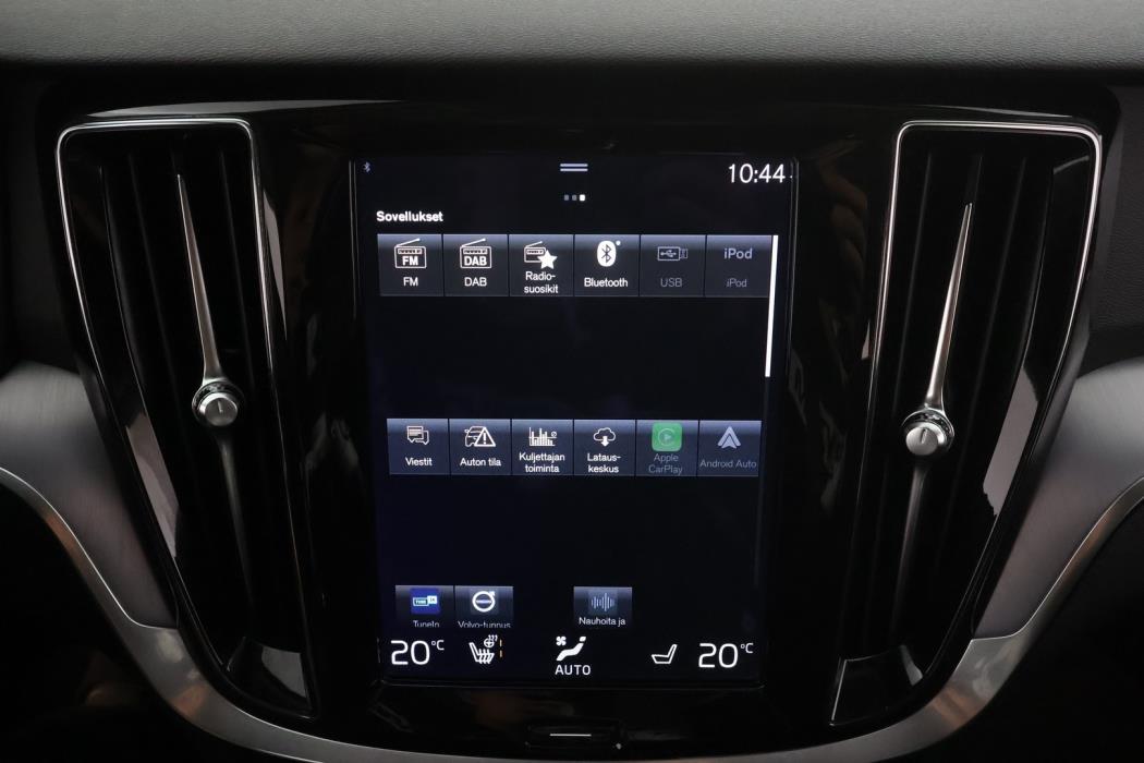 VOLVO V60 Cross Country 2022