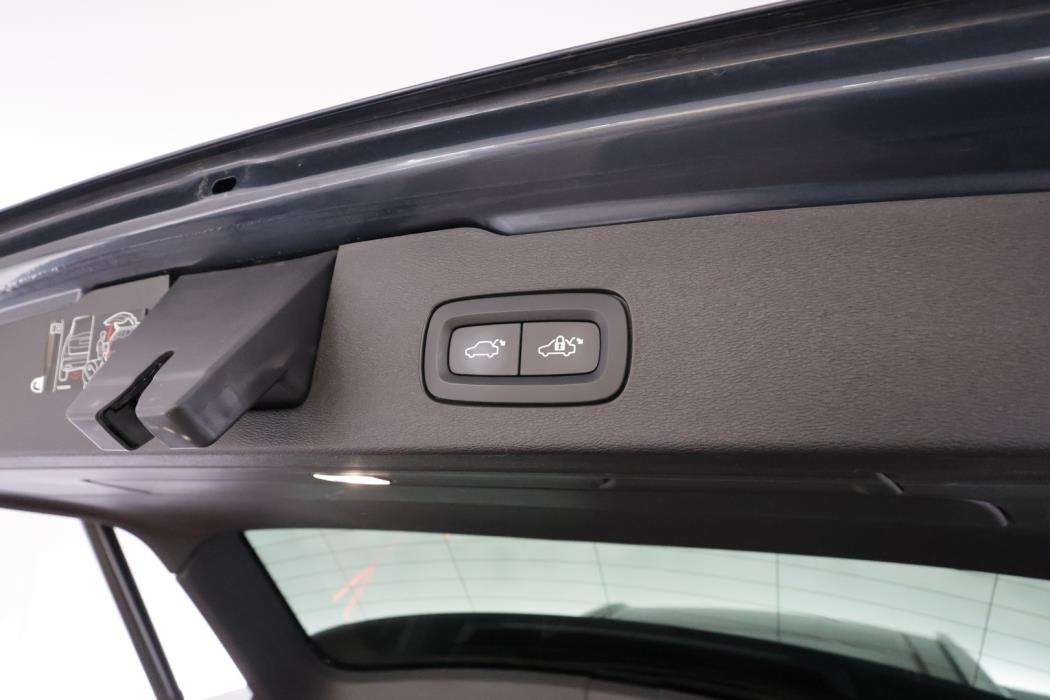 VOLVO V60 2022