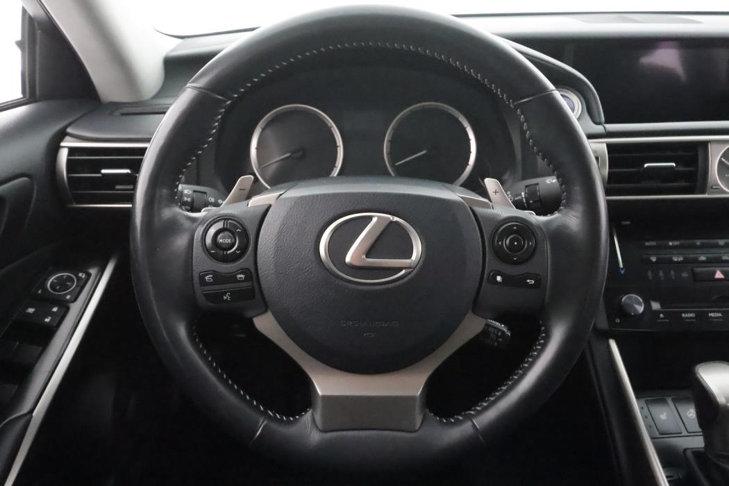 LEXUS IS 2015