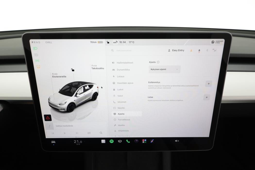 TESLA Model Y 2023