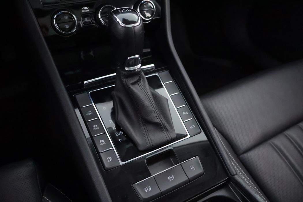SKODA Superb 2021
