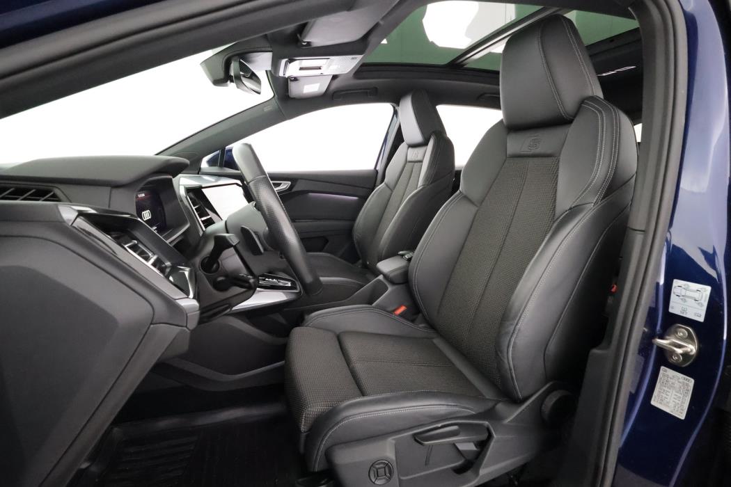 AUDI Q4 e-tron 2022