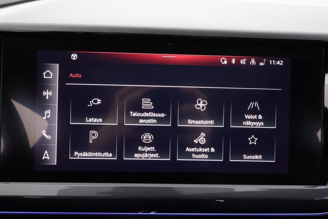 AUDI Q4 e-tron 2022