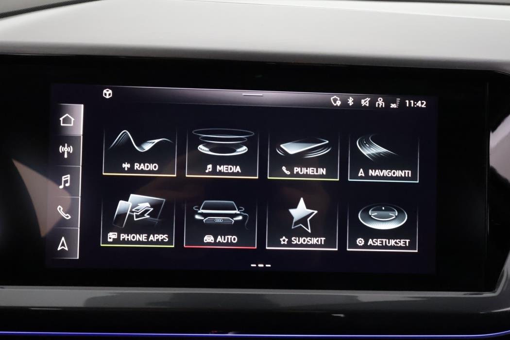 AUDI Q4 e-tron 2022