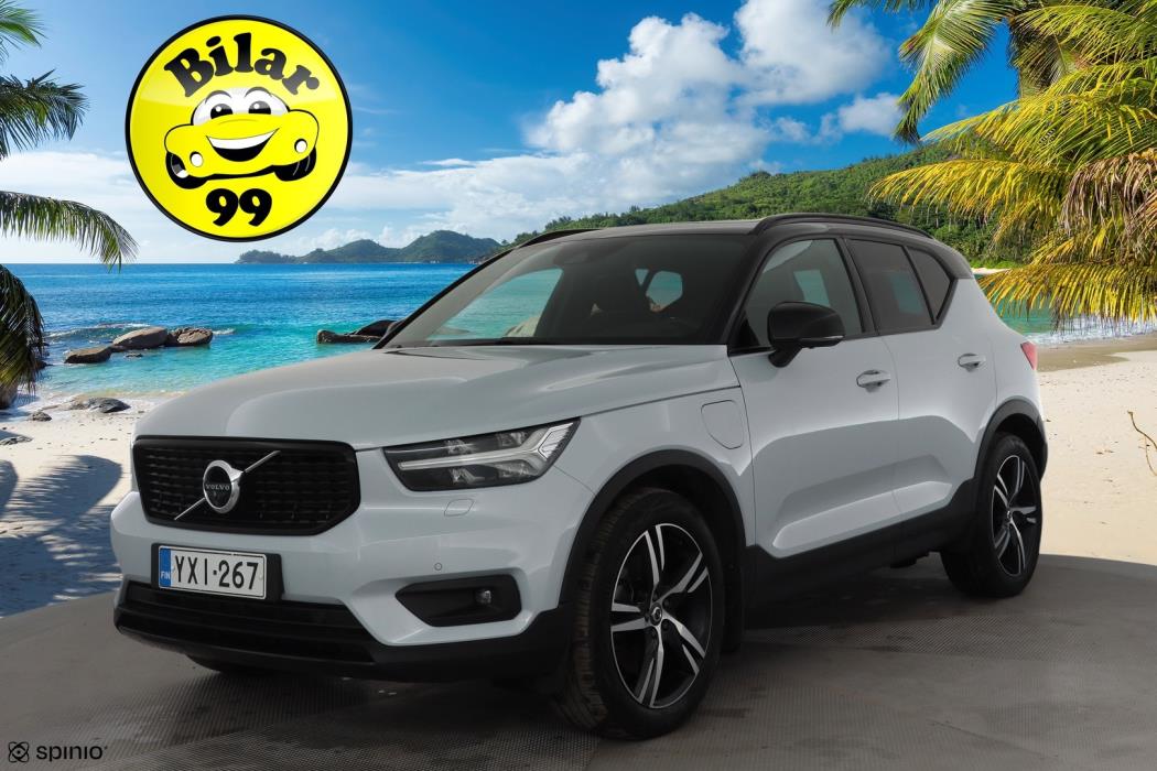 VOLVO XC40 2021