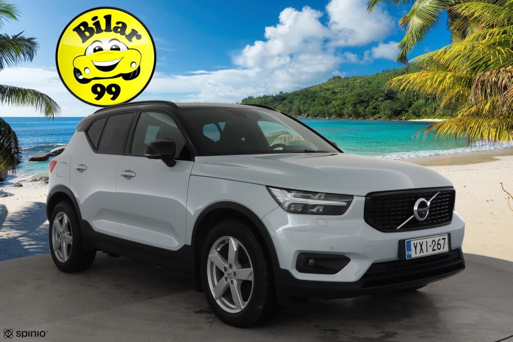 VOLVO XC40 2021