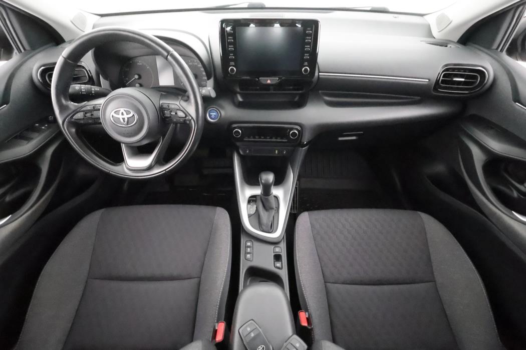 TOYOTA Yaris 2021