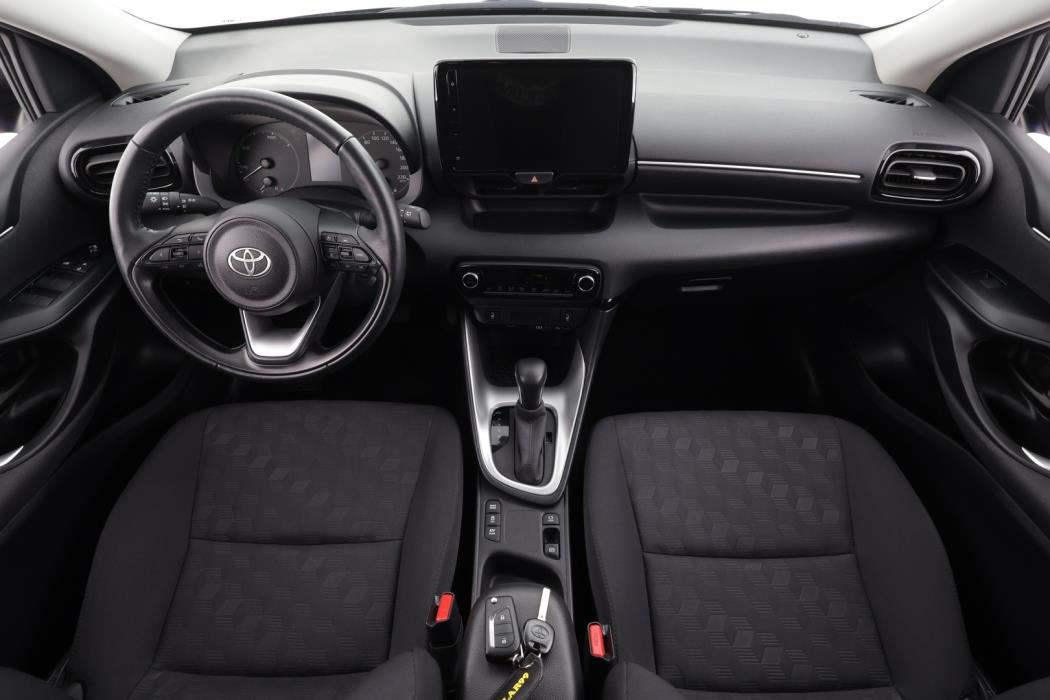 TOYOTA Yaris 2024