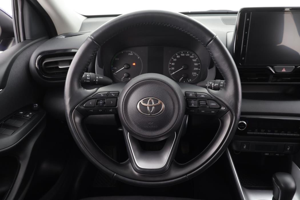 TOYOTA Yaris 2024