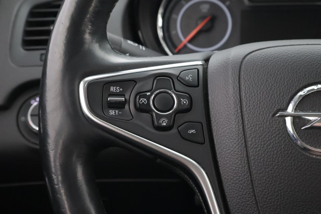 OPEL Insignia 2015