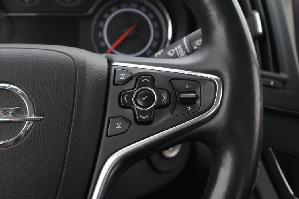 OPEL Insignia 2015