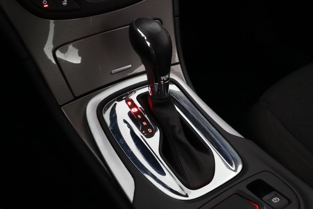 OPEL Insignia 2015