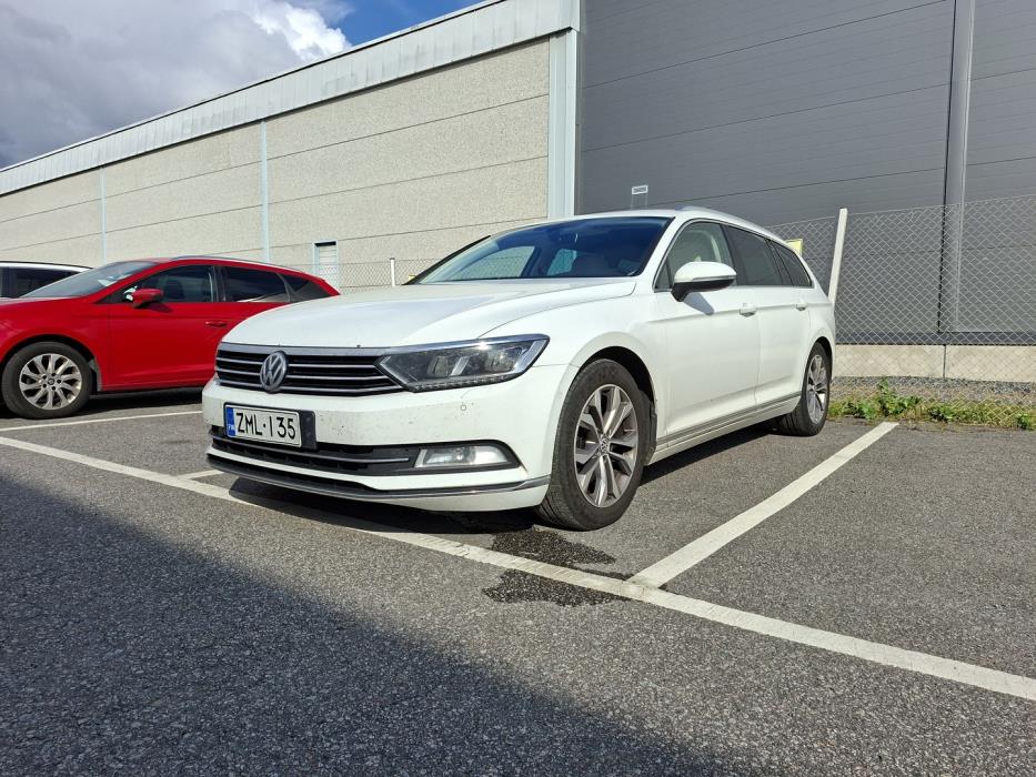 VOLKSWAGEN Passat 2016