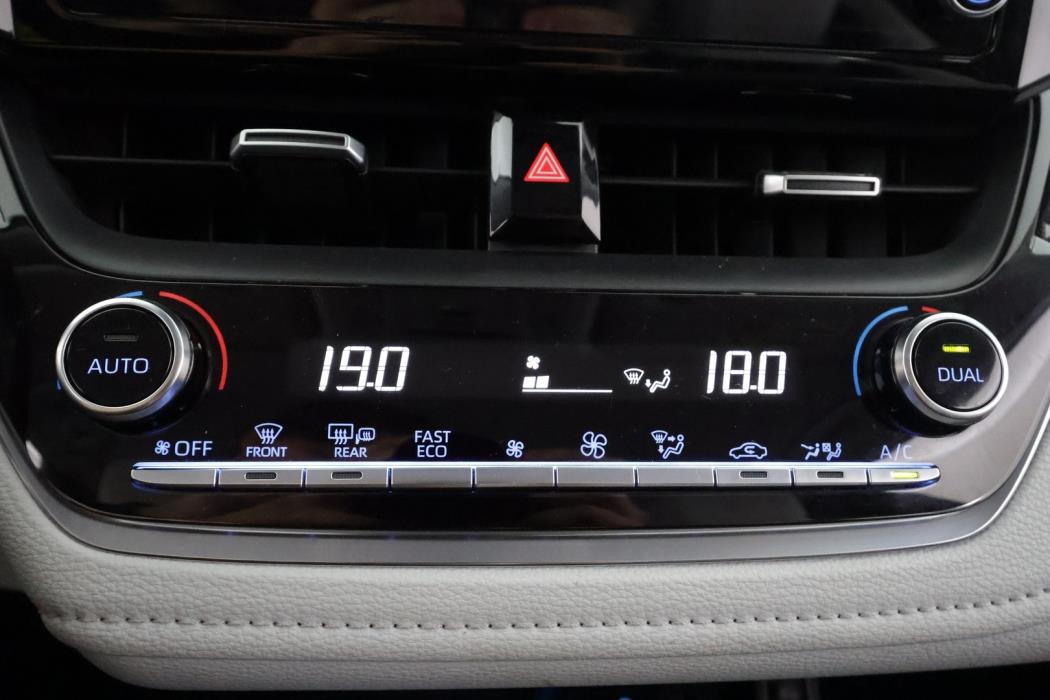 TOYOTA Corolla 2019