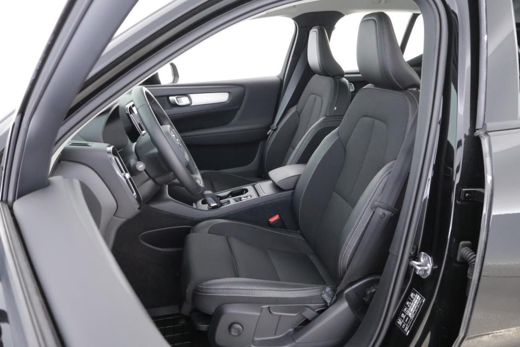 VOLVO XC40 2020