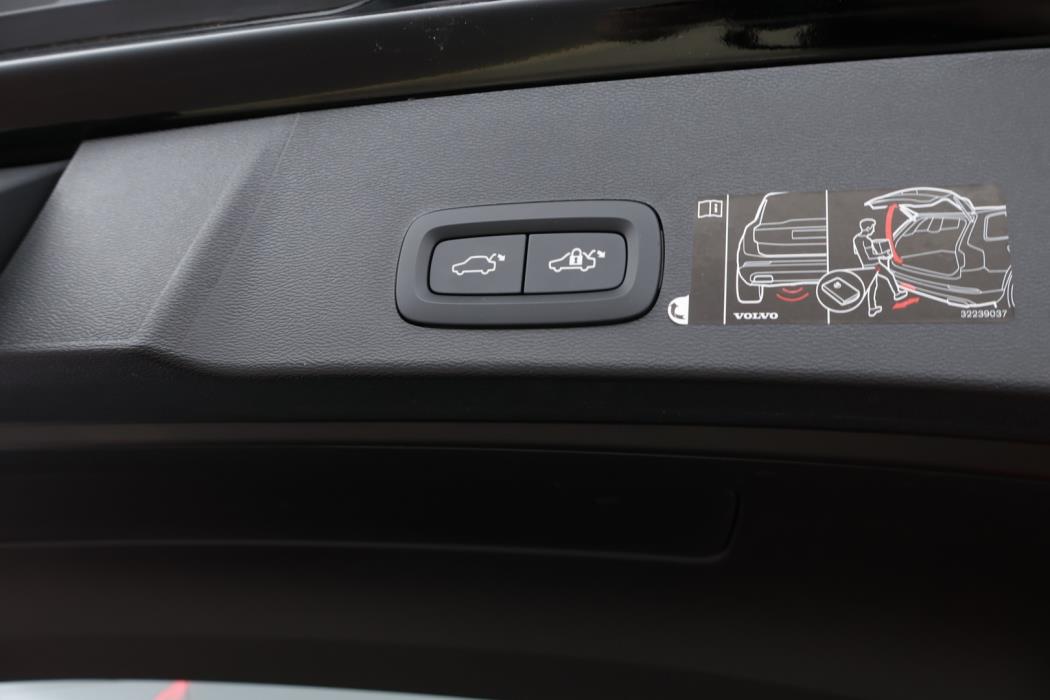 VOLVO XC40 2020