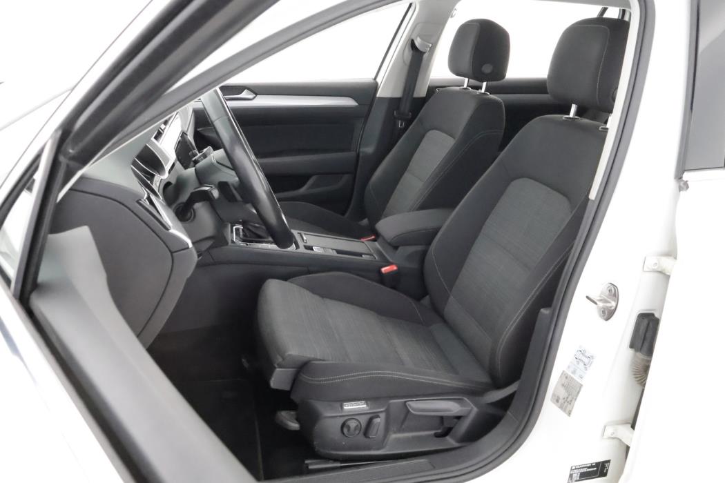 VOLKSWAGEN Passat 2020