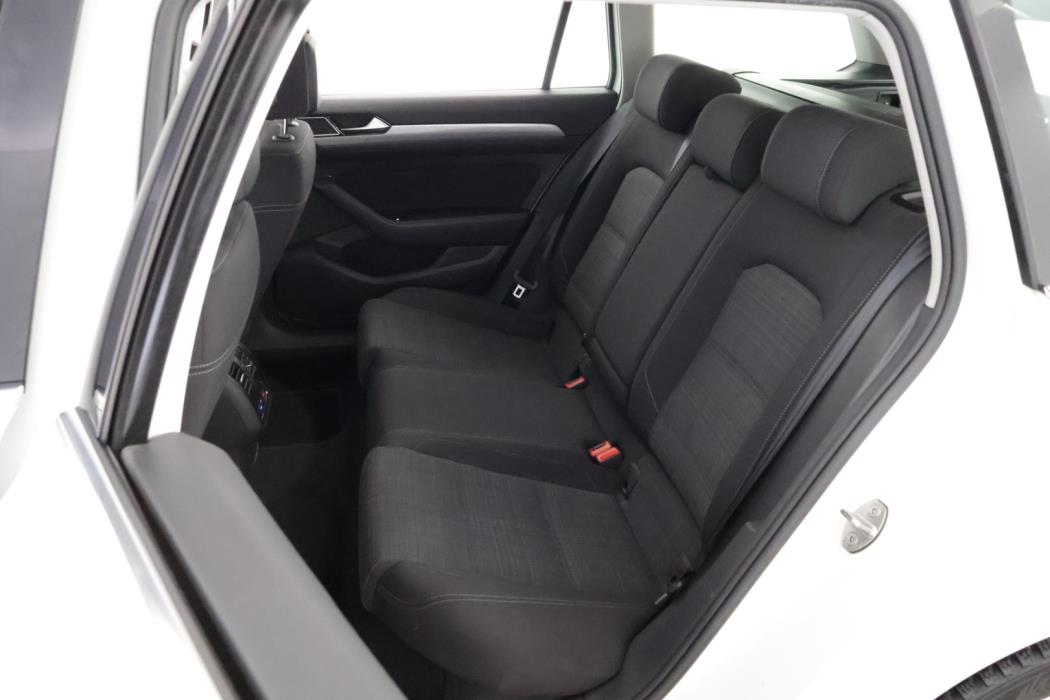 VOLKSWAGEN Passat 2020