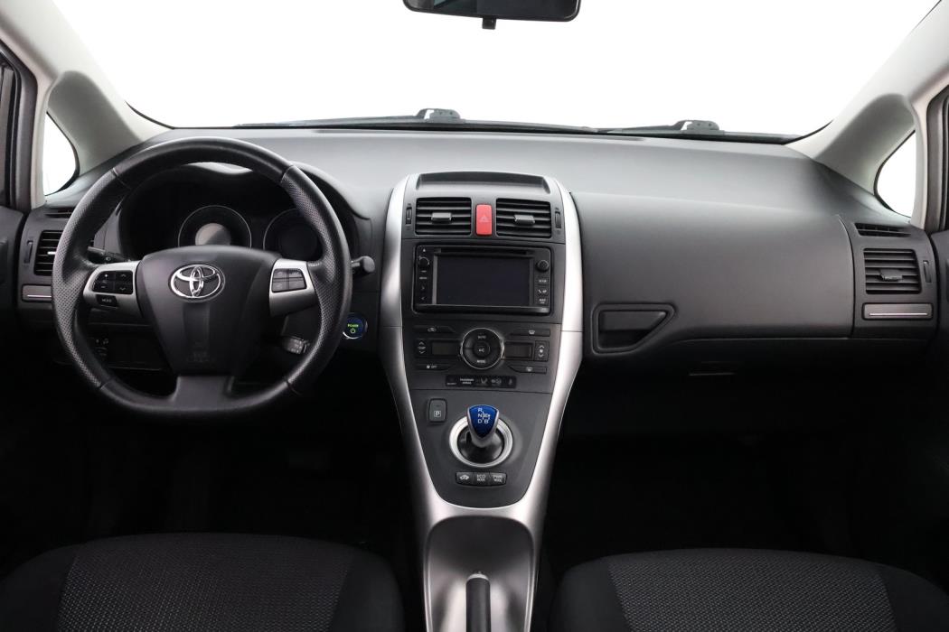 TOYOTA Auris 2012