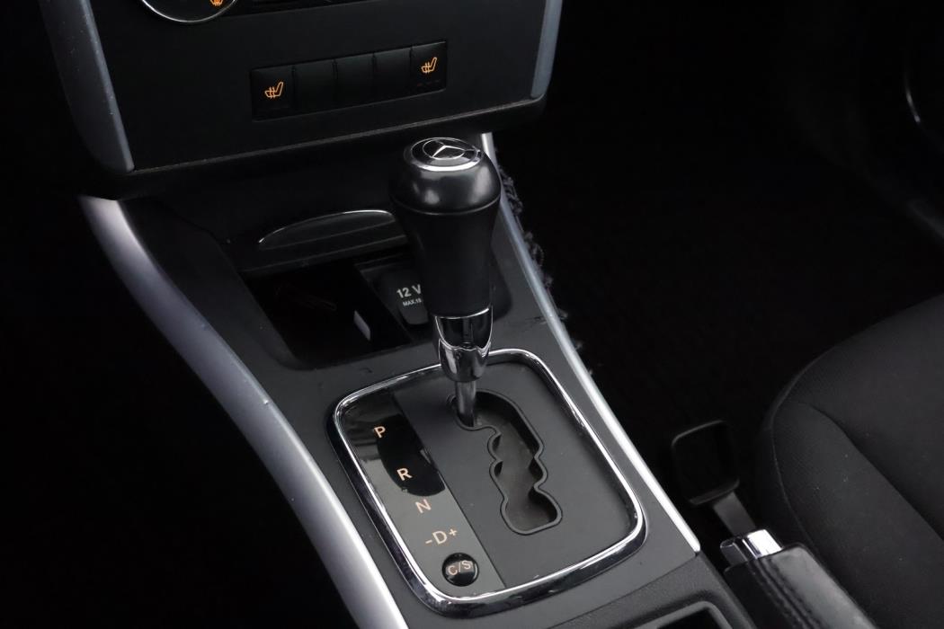 MERCEDES-BENZ B 2006