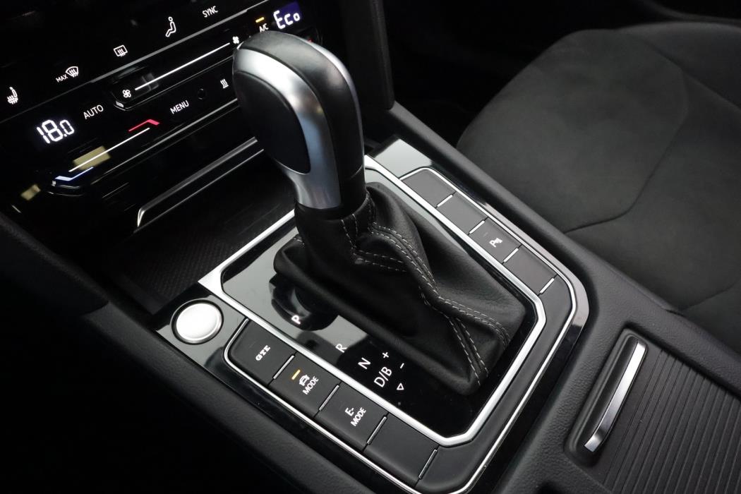 VOLKSWAGEN Arteon 2023