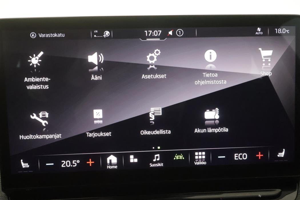 SKODA Enyaq 2022