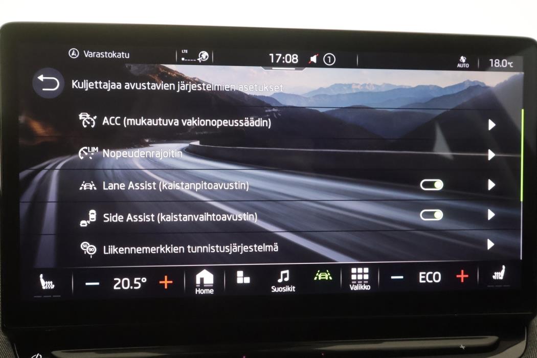 SKODA Enyaq 2022