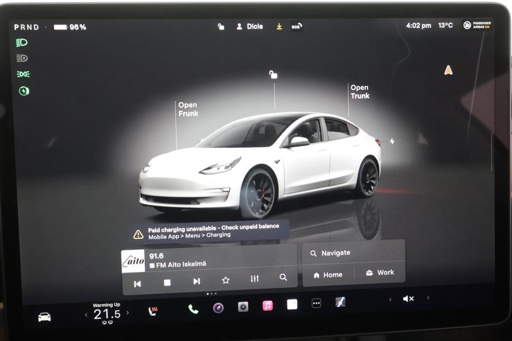 TESLA MODEL 3 2023
