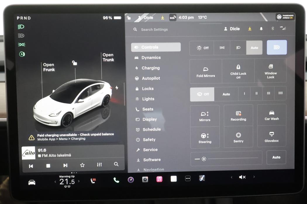 TESLA MODEL 3 2023