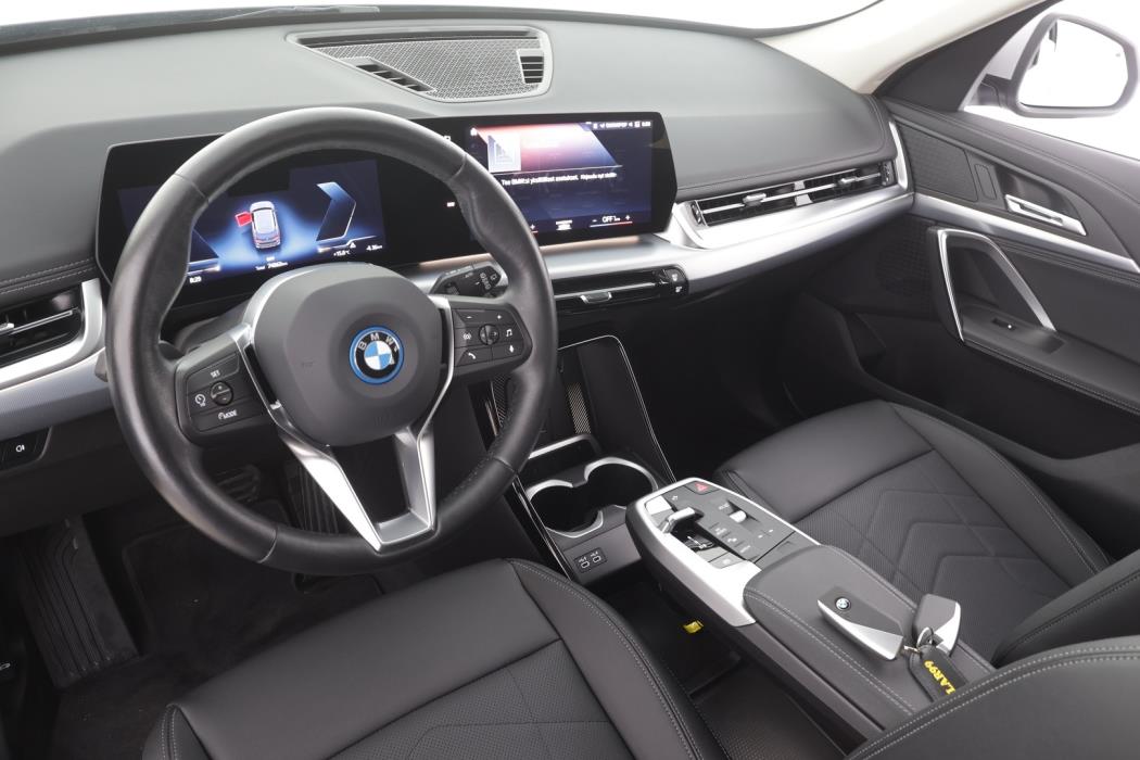 BMW IX1 2023
