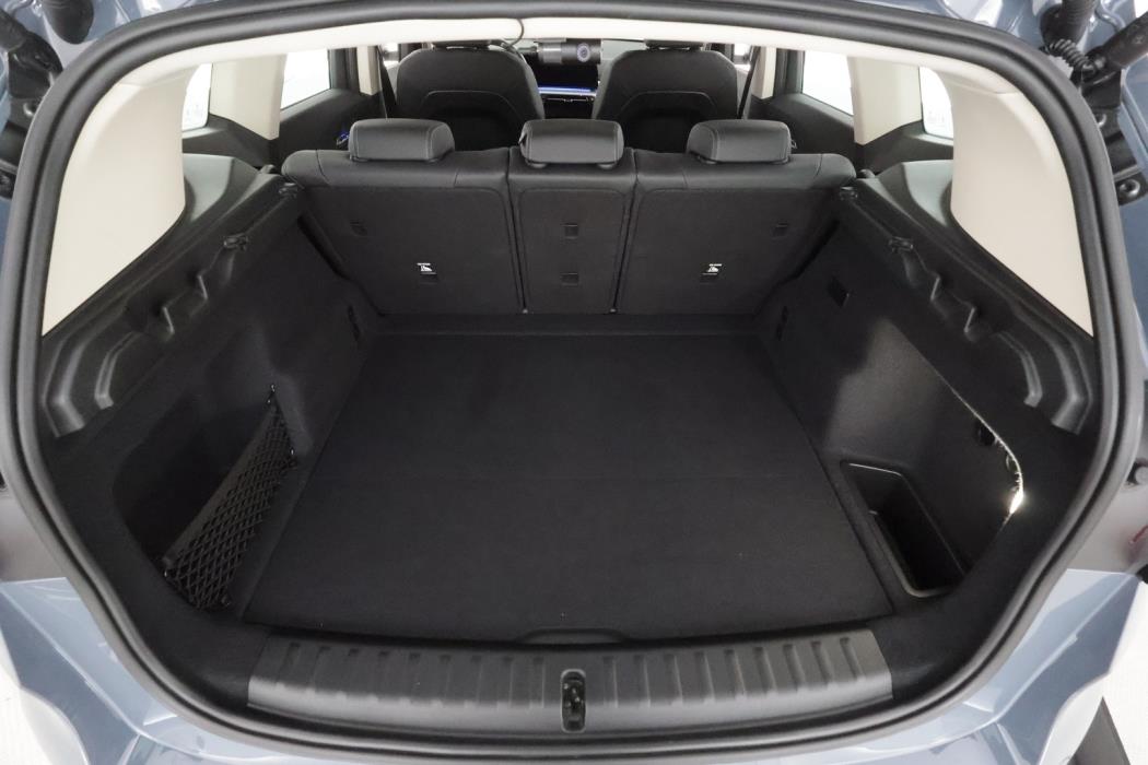 BMW IX1 2023