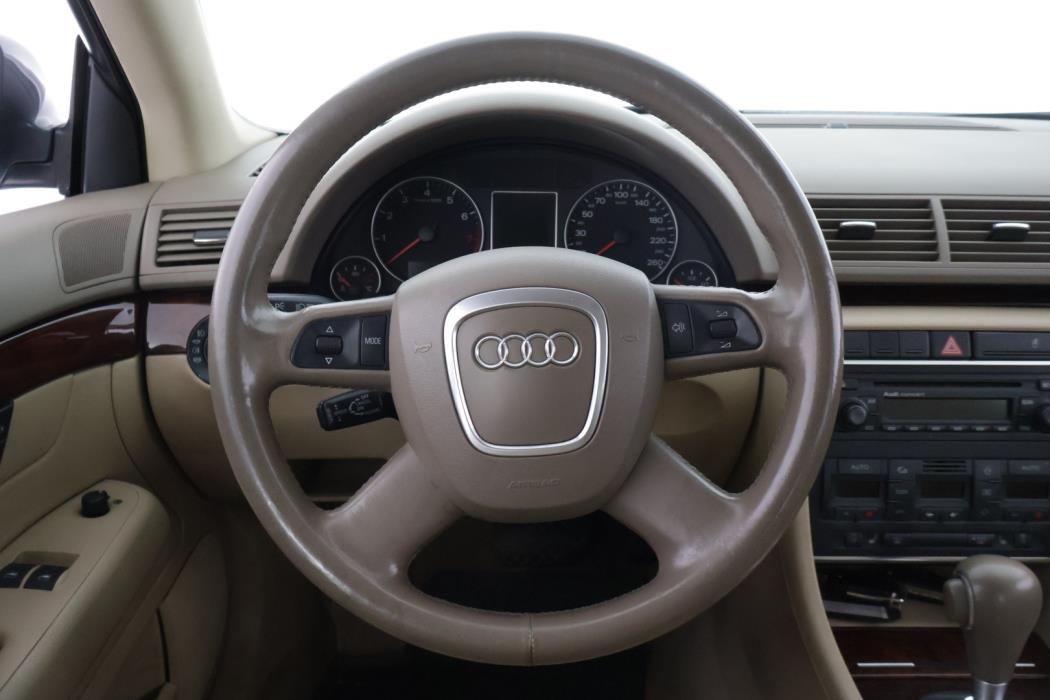 AUDI A4 2005
