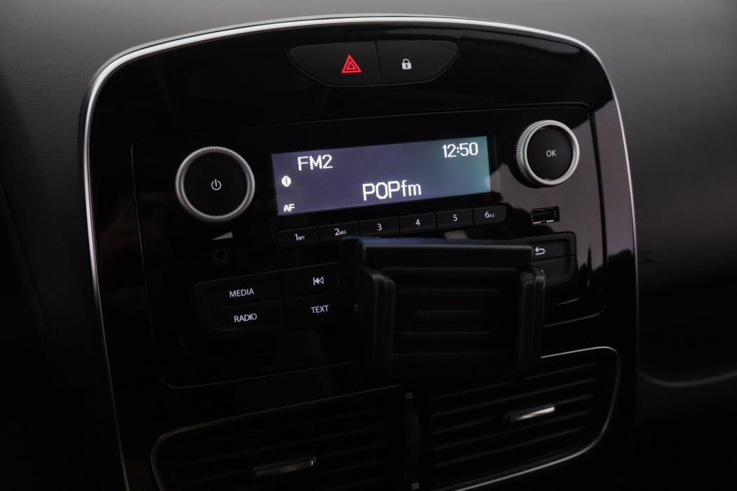 RENAULT Clio 2016