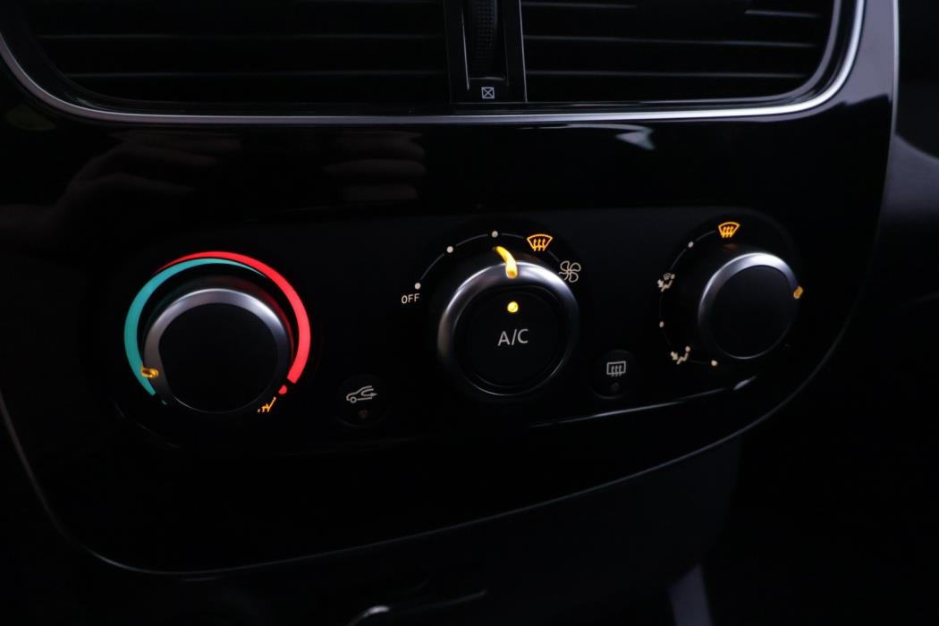 RENAULT Clio 2016