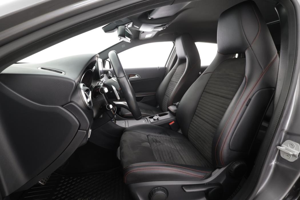 MERCEDES-BENZ GLA 2017