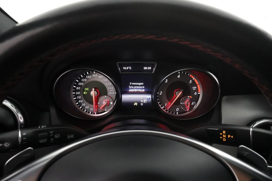 MERCEDES-BENZ GLA 2017