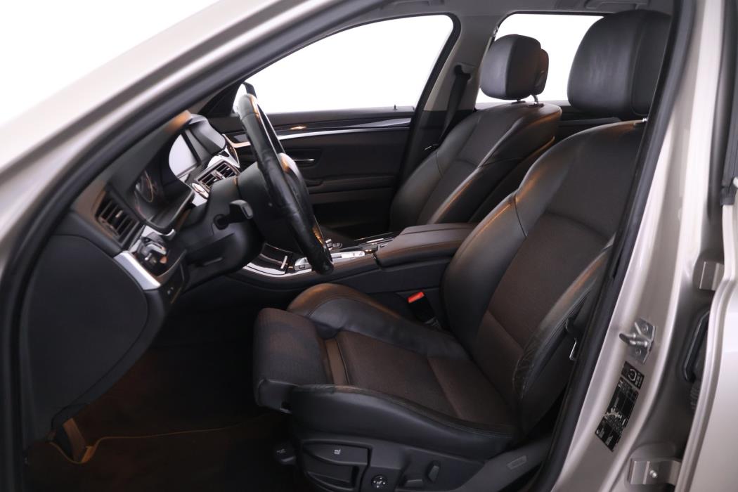 BMW 520 2010
