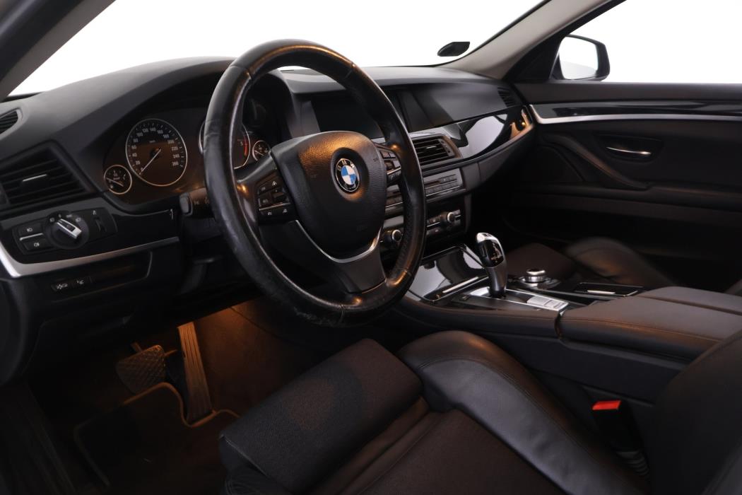 BMW 520 2010
