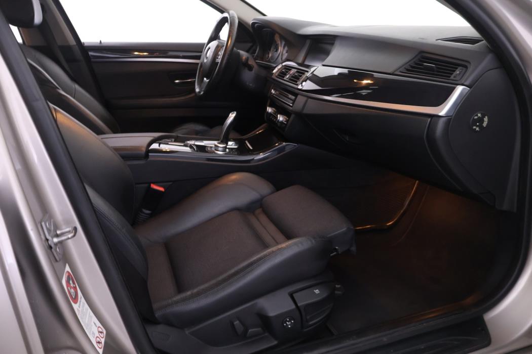 BMW 520 2010