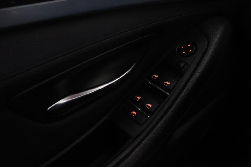 BMW 520 2010